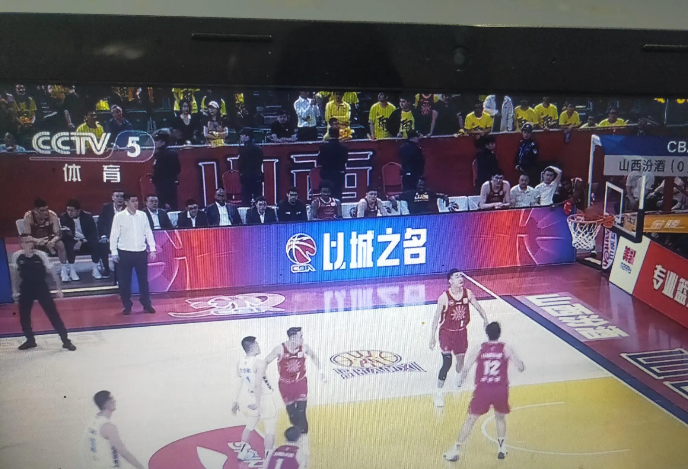 包含赛地聚焦——中超今夜热度飙升，福建男篮遗憾出局，质疑声四起，细节决定成败的词条