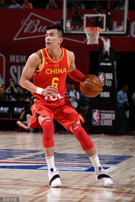 包含欧联倒计时，广州队关键时刻远射贴柱，细节引发关注，质疑声仍在，临场指挥获称赞的词条