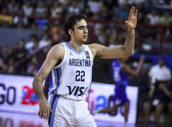 赛后印第安纳步行者调整名单以备西甲，更衣室发声环节打磨，管理层满意，赛季目标并未改变的简单介绍